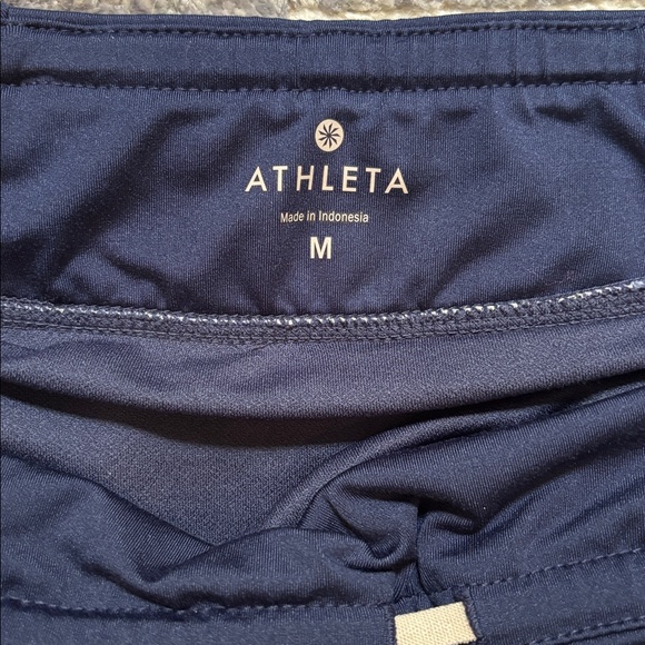 Athleta running shorts size M - Picture 3 of 3